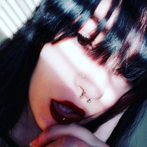 Meet your Posher, Makayla